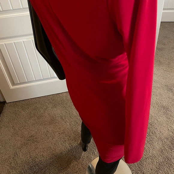 👗 FASHION NOVA ONE SHOULDER RED MIDI DRESS - Picture 7 of 8